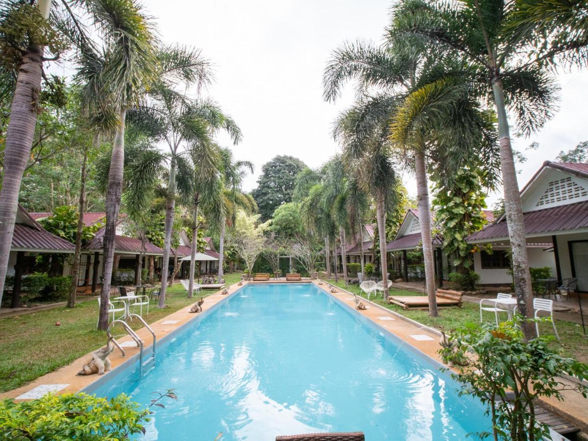 Capital O 834 Iyara Resort & Spa Koh Chang Extérieur photo