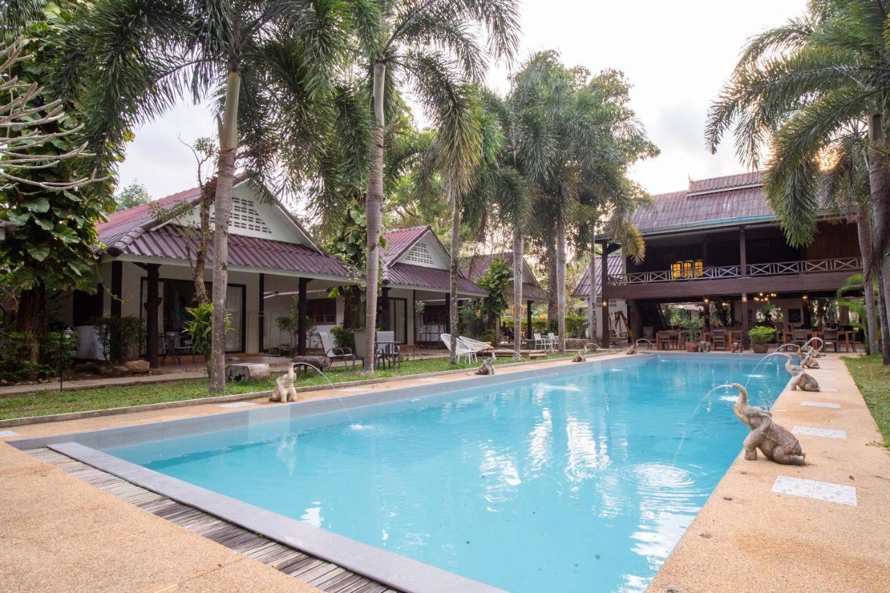 Capital O 834 Iyara Resort & Spa Koh Chang Extérieur photo